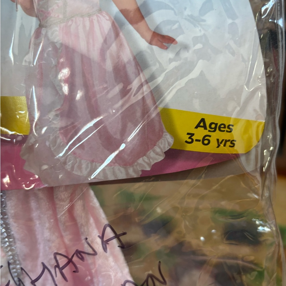 Melissa & doug princess dress - Picture 2 of 6